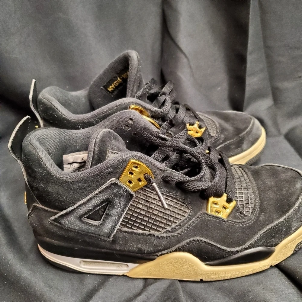 Air Jordan Black & Gold 4's BG SZ 6.5